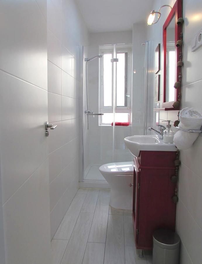 Apartamento A 50 Metros De La Playa Malagueta Con Vistas Al Mar Малага Екстериор снимка