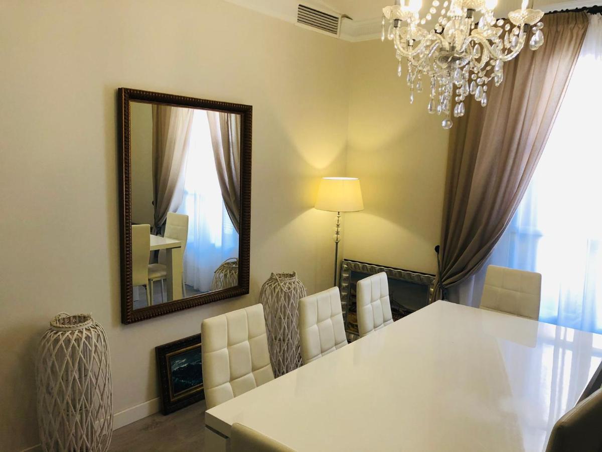 Apartamento A 50 Metros De La Playa Malagueta Con Vistas Al Mar Малага Екстериор снимка